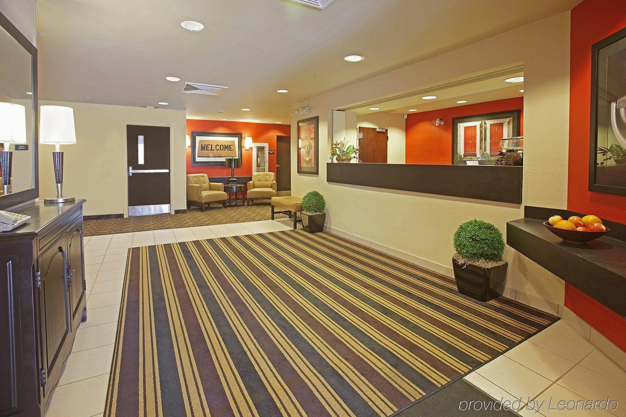 Extended Stay America Suites - Long Island - Bethpage Интерьер фото